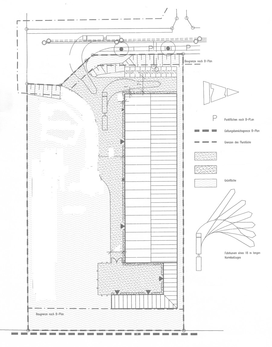 Grundstücksplan mit Stellplätzen, Zufahrt und Hallenfläche gemäß B-Plan
